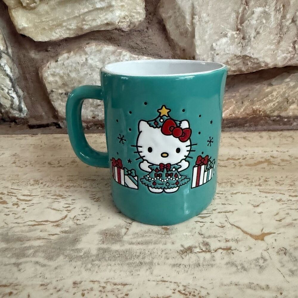 NWOT large Hello Kitty x Silver Buffalo  Christmas mug  24.5 0z